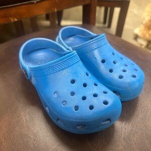 CROCS Blue Sandals with Ventilation and Heel Strap